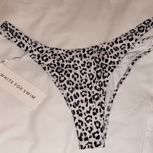 Belmont bottoms white leopard size L